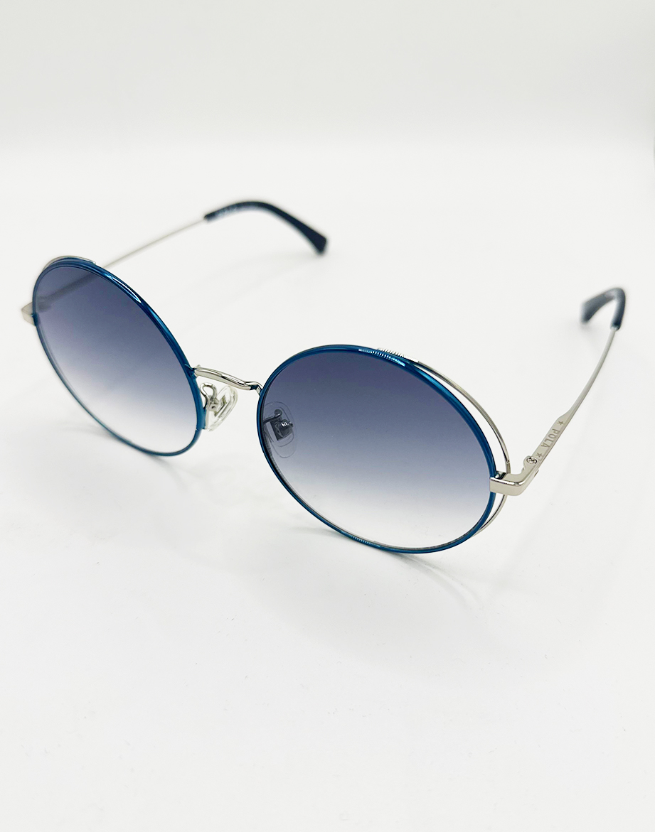 Modern Cat Eye - Side View